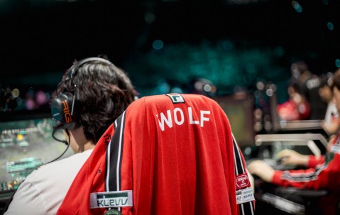 九游下载中心-纳达尔在SKT比赛中败北，险胜引发热议！的简单介绍